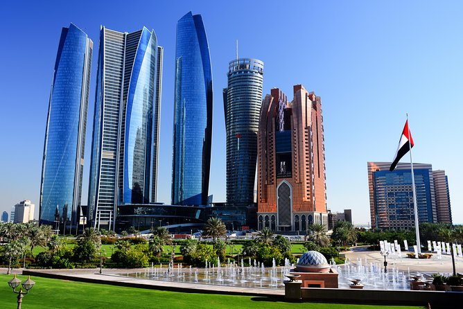 From Abu Dhabi: Sheikh Zayed Mosque, Royal Palace & Etihad Tower - Etihad Towers: A Quick, Ticketed Skyline Hit