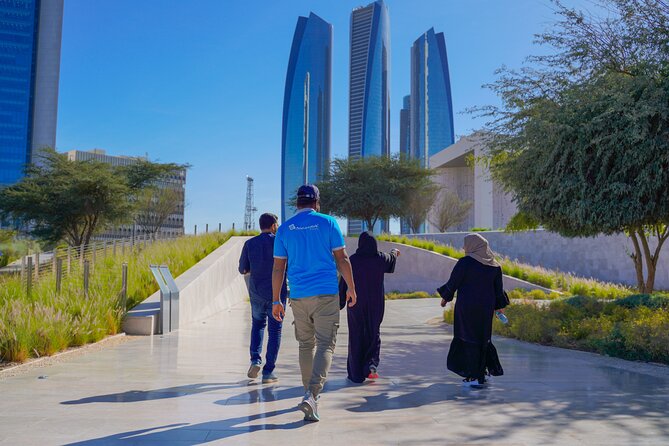 From Dubai: Abu Dhabi City Sightseeing & Sheikh Zayed Mosque - Ferrari World in 15 minutes: the quickest way to get the iconic shot