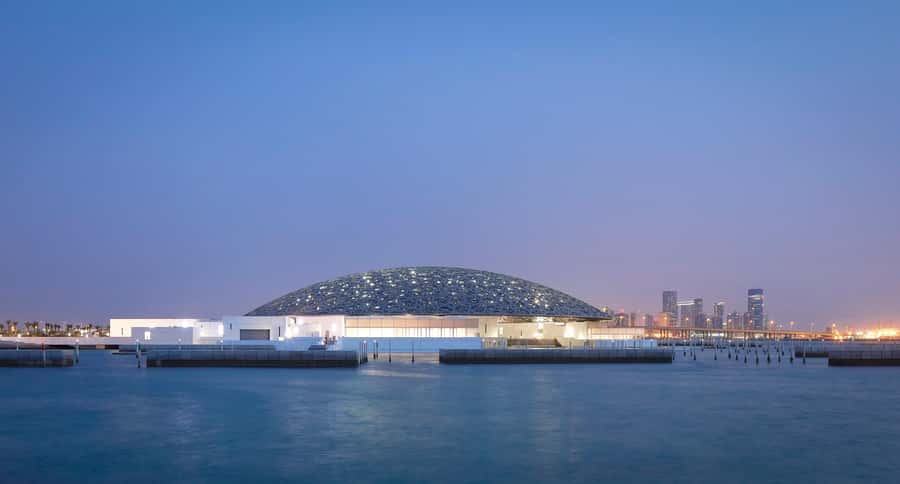 From Dubai: Abu Dhabi City Tour With Louvre Museum - Morning at Sheikh Zayed Grand Mosque: the main event