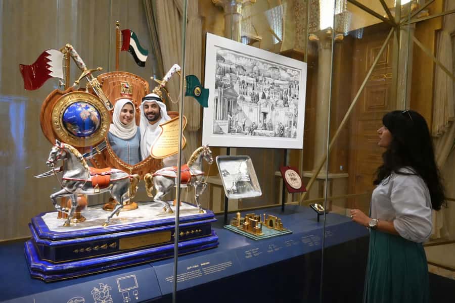 From Dubai: Abu Dhabi Day Tour with Qasr al Watan - Qasr Al Watan: Palace Grandeur With Governance and Craft in Focus