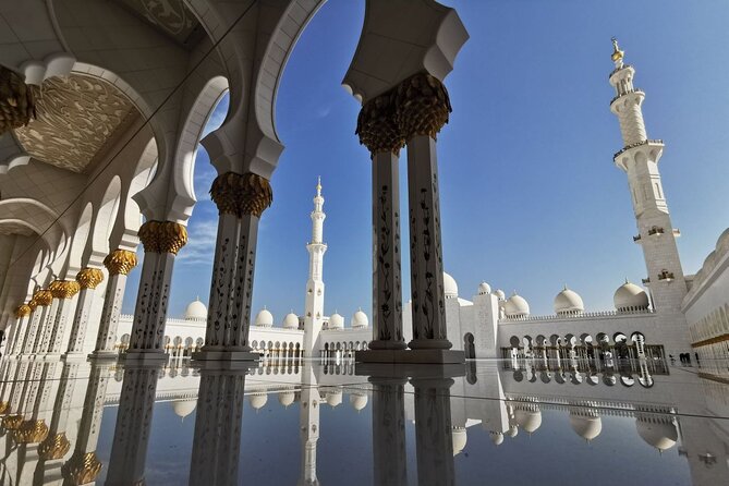From Dubai: Abu Dhabi Day Tour with Warner Bros World Ticket - Emirates Palace and the “photo stop” rhythm across Abu Dhabi