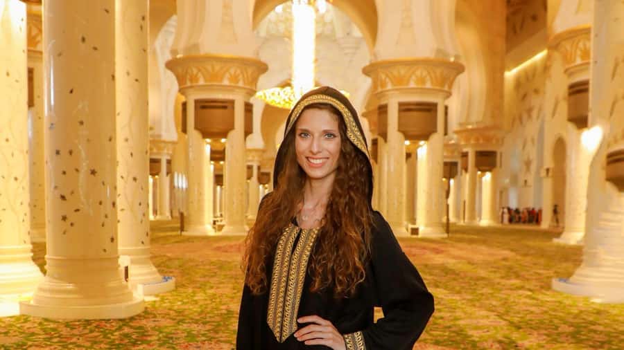 From Dubai: Abu Dhabi Grand Mosque & Louvre Museum Full-Day - What to bring (and what to avoid) so you don’t lose time