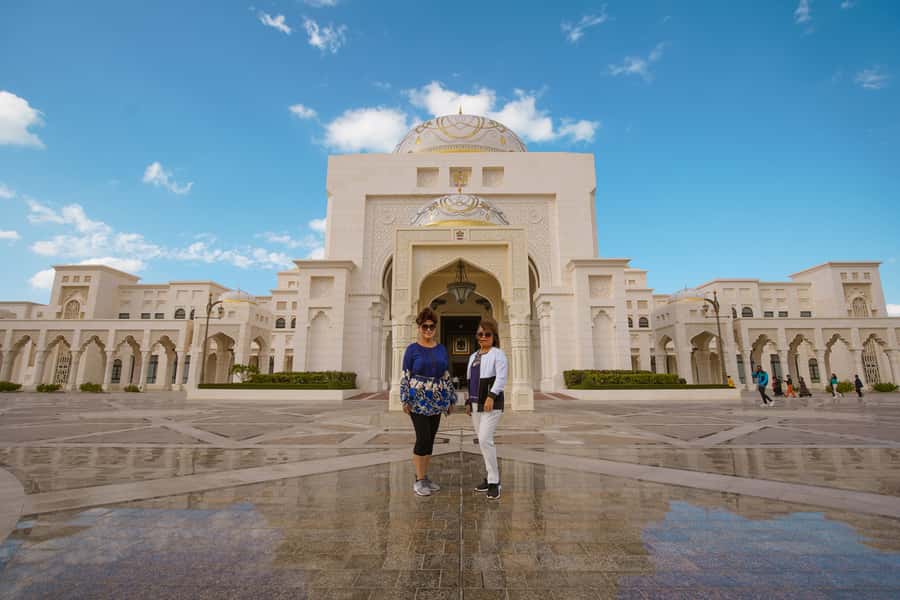 From Dubai: Abu Dhabi Premium Full-Day Sightseeing Tour - One Day in Abu Dhabi From Dubai: How the 9 to 10 Hours Work