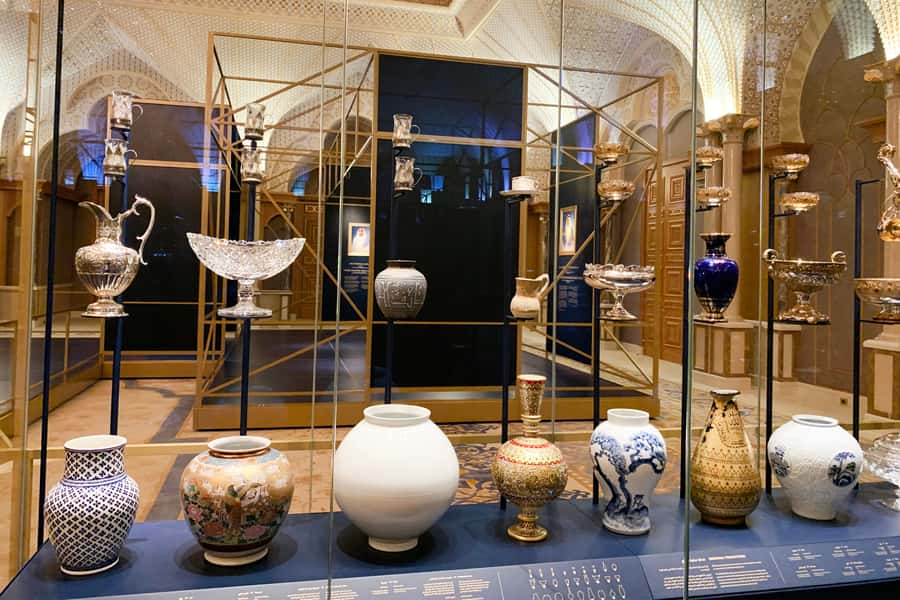 From Dubai: Abu Dhabi Premium Full-Day Sightseeing Tour - Small Gotchas Before You Go (That Save Your Day)