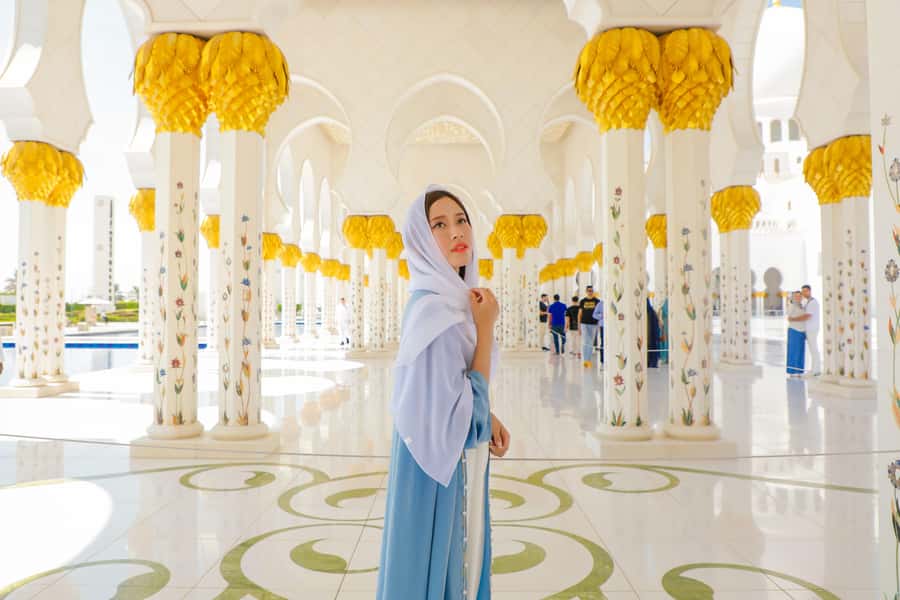 From Dubai: Abu Dhabi Sheikh Zayed Mosque Guided Tour - Zayed National Museum: When the Mosque Needs Context