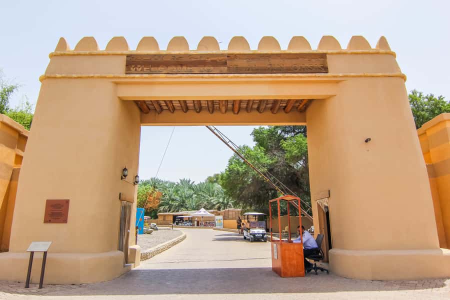 From Dubai: Al Ain Garden City Full-Day Sightseeing Tour - Al Ain Oasis and the falaj irrigation system you can actually visualize