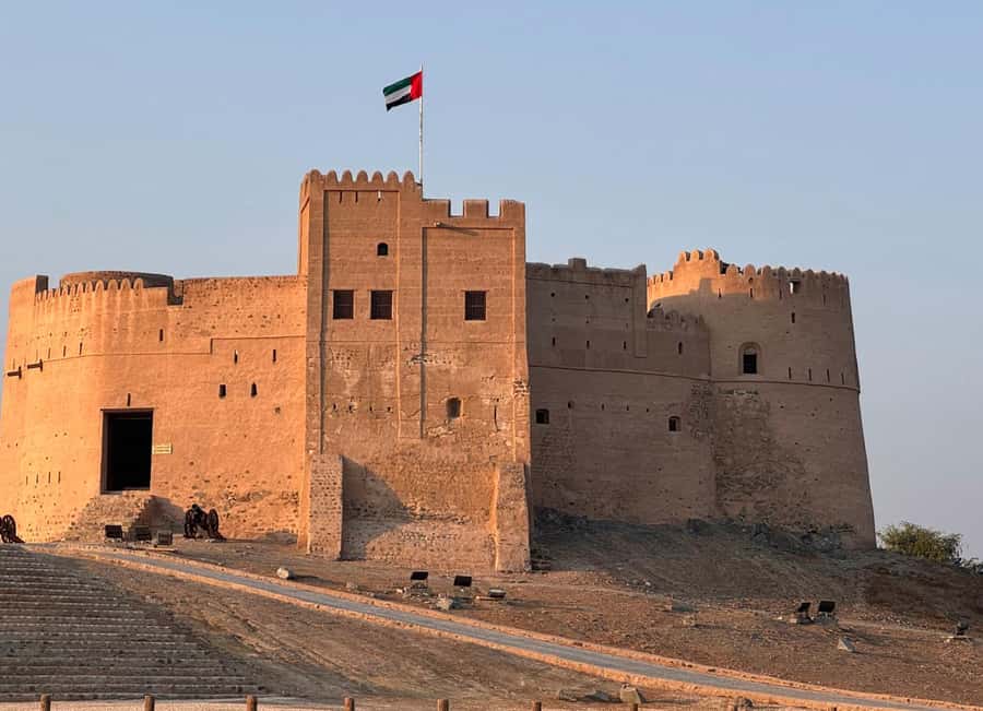 From Dubai: Fujairah City Tour - Why this Fujairah day trip feels like a real change from Dubai