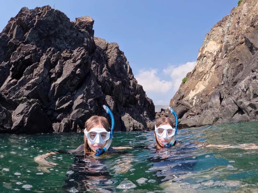 From Dubai: Fujairah Snorkeling with Turtles, Transfer & BBQ - Al Bidya Mosque and Khorfakkan Stops: Scenery That Breaks Up the Day