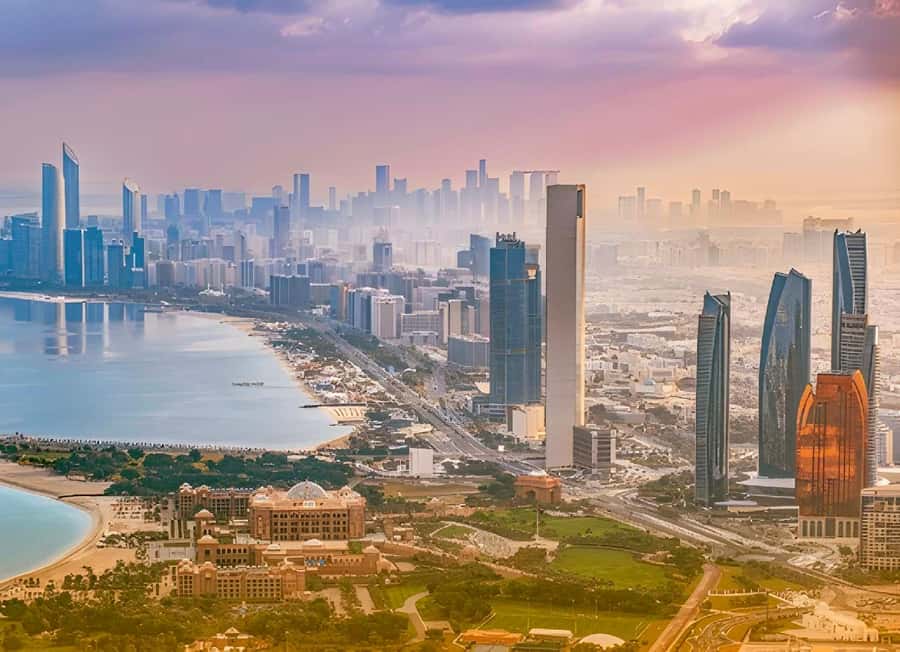 From Dubai: Full-Day Abu Dhabi Tour with Sheikh Zayed Mosque - Qasr Al Watan and Emirates Palace: photos with skyline payoff