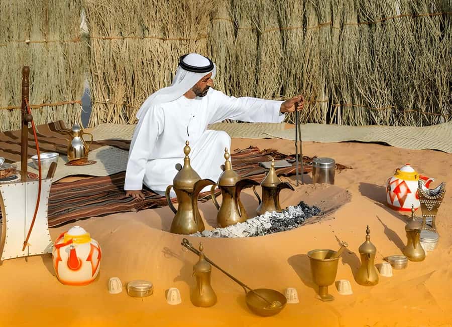 From Dubai: Full-Day Abu Dhabi Tour with Sheikh Zayed Mosque - Guides and comfort: why this tour feels easy