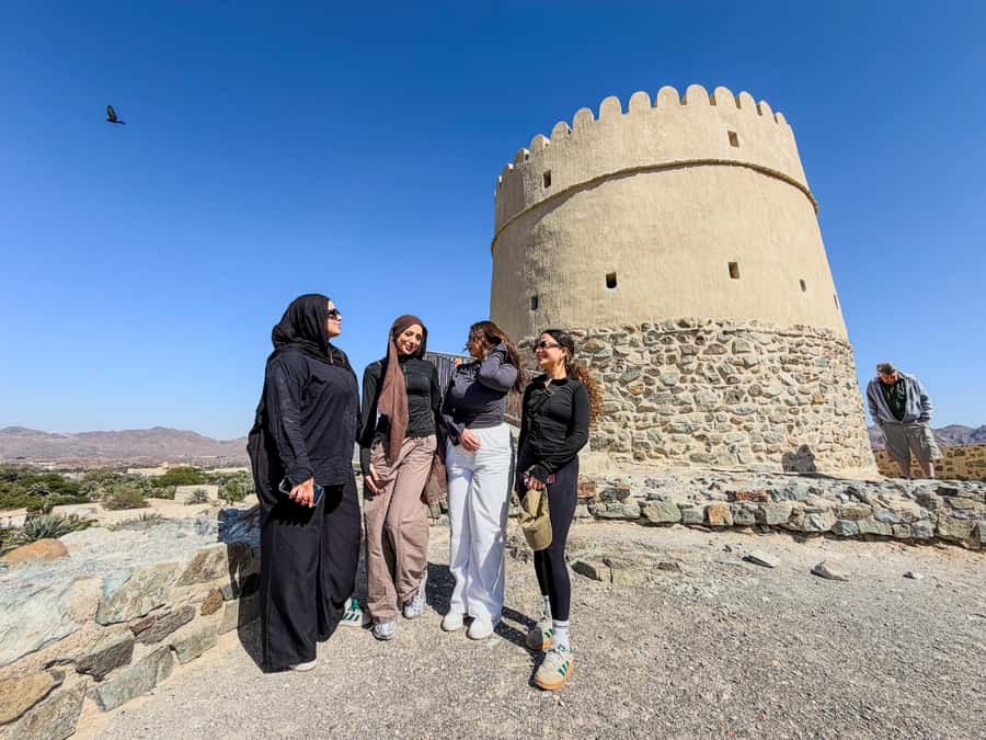 From Dubai: Hatta Sightseeing Tour with kayaking - Wadi Hub, Al Khattem Dam, and the Hatta Sign Photo Moment