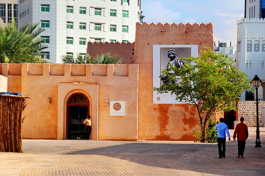 From Dubai: Sharjah Heritage & Culture Tour - Sharjah Central Souq (Al Markazi): your best chance to shop with breathing room