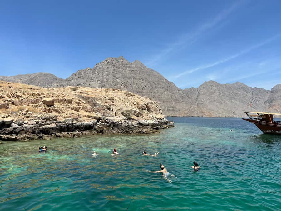 From Ras al Khaimah: Musandam Khasab Day Trip with Transfer - Lunch, Drinks, and the Onboard Setup You Actually Care About