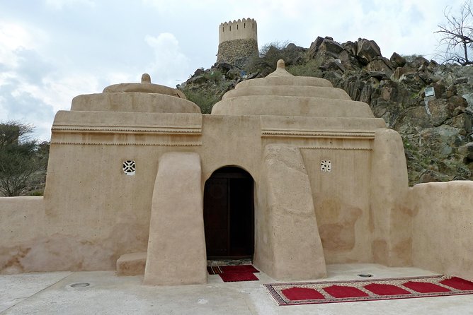 Fujairah Private day trip from Dubai with Lunch - Al Dhaid Oasis and the Friday Market: What You’ll See and What It Feels Like
