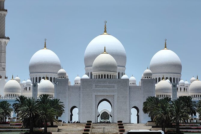 Full Day Abu Dhabi City Tour with Ferrari World - Miraj Islamic Art Centre and Abu Dhabi Dates Market: small stops, good payoff