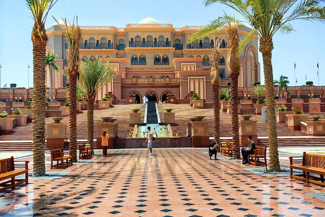 Full Day Shared Tour to Abu Dhabi City - Dates Market: a quick taste of Emirati sweets and shopping