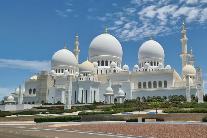 Guided City Tour of Abu Dhabi with Sheikh Zayed Mosque - Why This Abu Dhabi Day Trip Works From Dubai