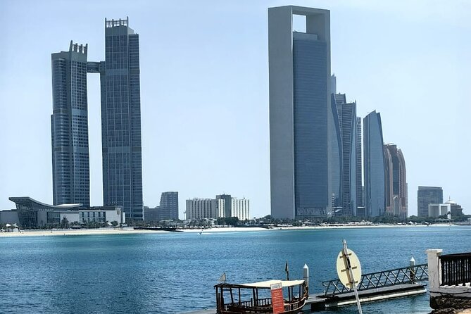 Guided City Tour of Abu Dhabi with Sheikh Zayed Mosque - Miraj Islamic Art Centre: Handicrafts and Rugs in 20 Minutes
