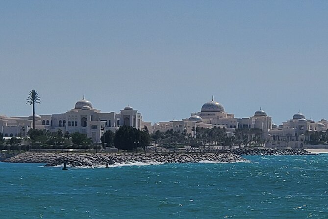 Guided City Tour of Abu Dhabi with Sheikh Zayed Mosque - Dates Market: The Real Souvenir Mission