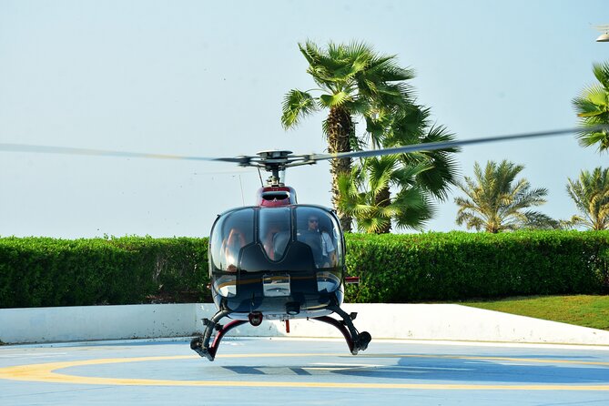Helicopter Private Tour in Abu Dhabi - Private means your group sets the pace