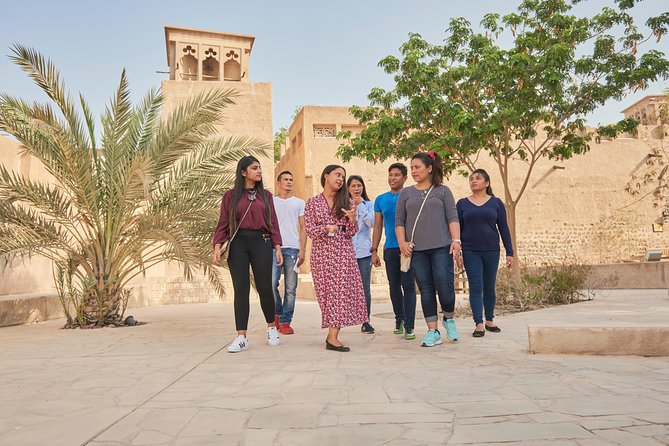 Historic Old Dubai & Souk Small Group Walking Tour - Gold Souk and the color lesson: white, yellow, rose