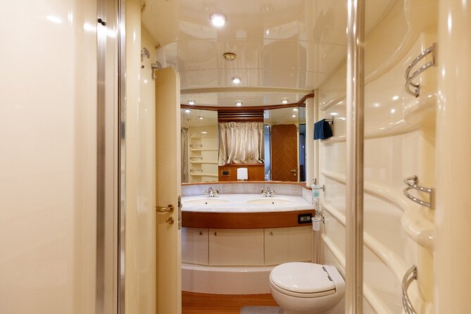 Luxury Yacht Private Rental from Dubai Marina - The 2, 3, and 4-Hour Routes, What You’ll See