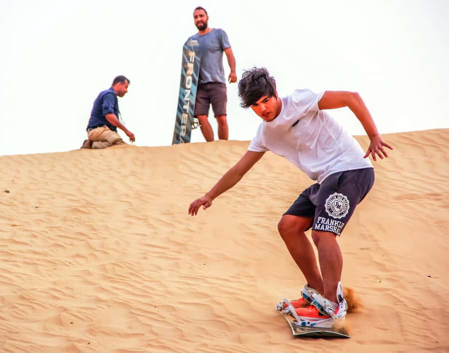 Mleiha Desert Safari with Sandboarding, Stargazing & Dinner - Sunset views and the Sharjah archaeology museum stop that adds meaning