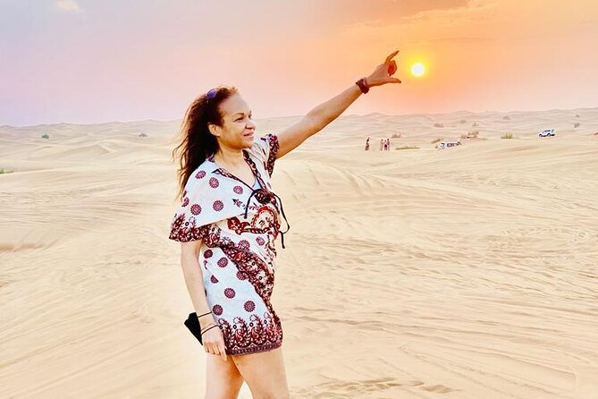 Morning Camel Trekking Over the Red Sand Dunes - Facilities and comfort details that matter in a desert morning