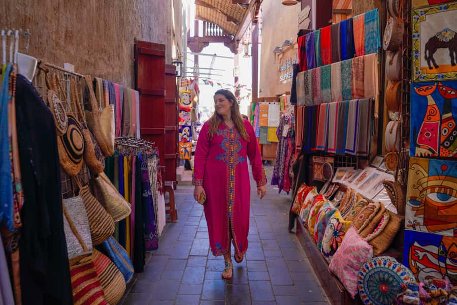 Old Dubai Historic Guided Tour: Creek, Street Food & Souks - Key things to know before you go