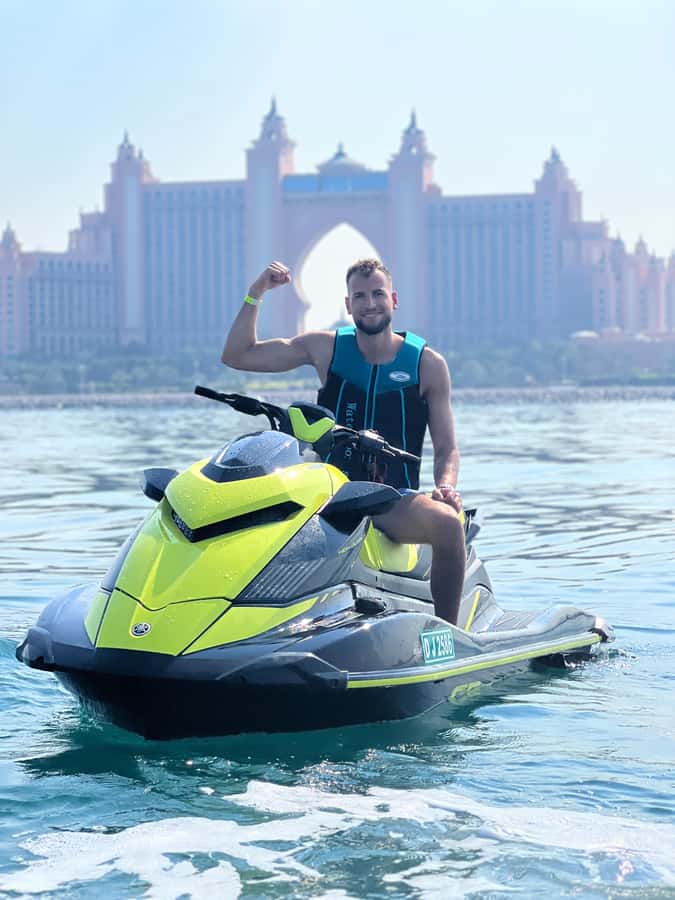 Palm Jumeirah: 1.5-Hour Guided Jet Ski Tour - Jet ski comfort, control, and what you should bring