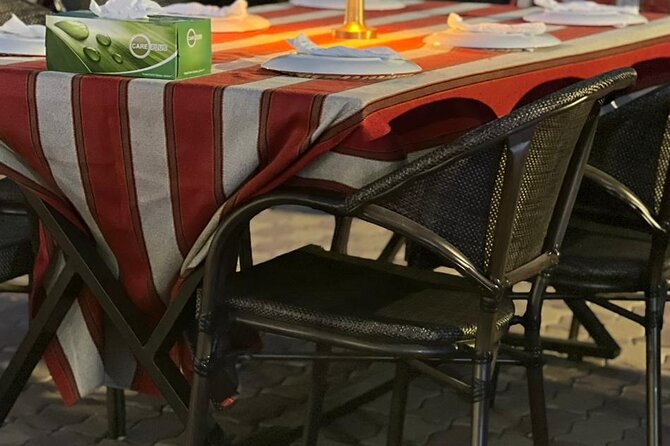 Premium Desert Safari, food Service with 4 alcoholics drinks - The VIP dinner: unlimited BBQ, big buffet, and table service