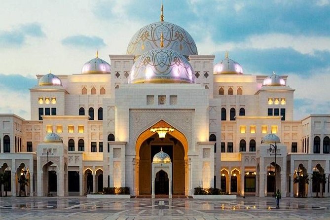Private Abu Dhabi City Guided Tour - Abu Dhabi Corniche photo stop and the city views you should not miss