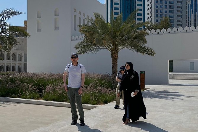 Private Abu Dhabi tour with Emirati Guide - Sheikh Zayed Grand Mosque Center: the Azan moment and the dress code reality