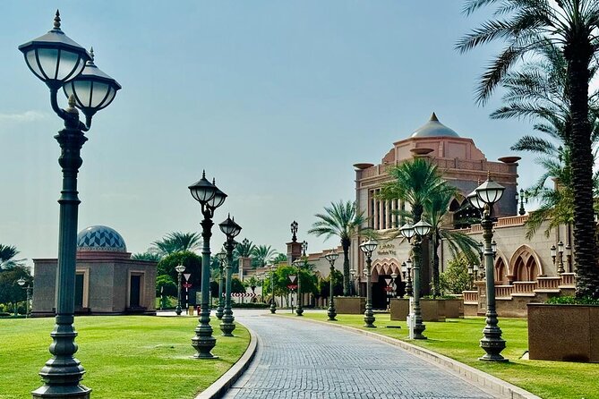 Private Abudhabi City Tour from Dubai - Dates Market: the stop that feels off the beaten track