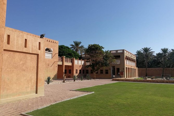 Private Al Ain tour from Dubai with professional Driver - Stop 1: Al Jahili Fort, 45 minutes of historical anchors