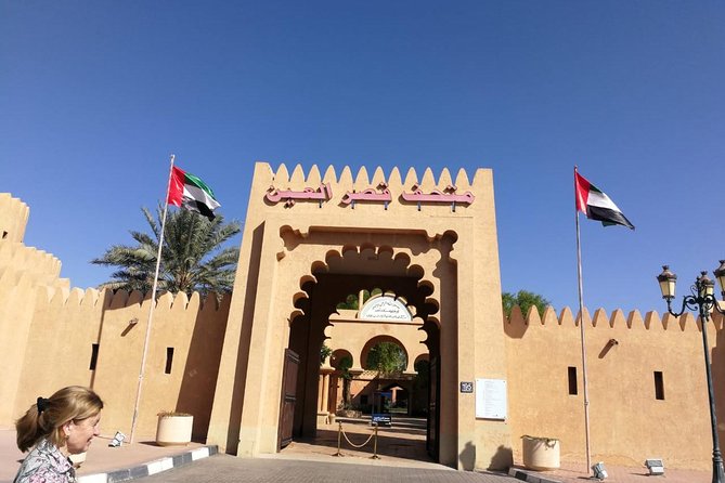 Private Al Ain tour from Dubai with professional Driver - Stop 5: Bawadi Mall Fun City for lunch and a reset, about 1 hour