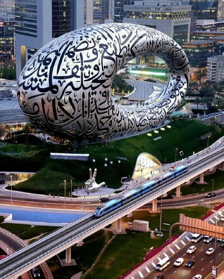 Private Dubai CityTour with Miracle Garden or Global Village - Lunch on your own, so build in a simple plan