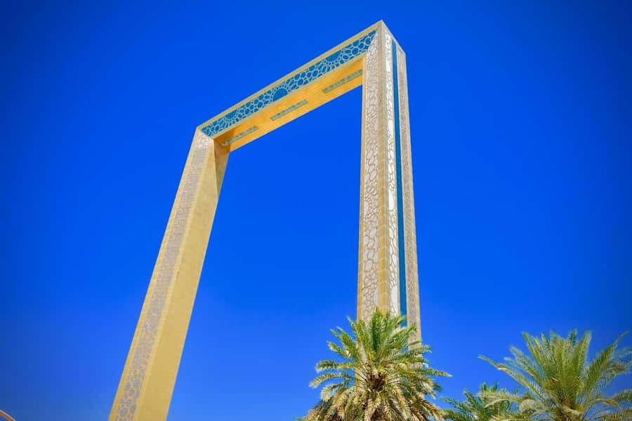 Private Dubai Frame & Miracle Garden Trip with Transfer - Dubai Frame: skyline in one shot, old vs new from the bridge