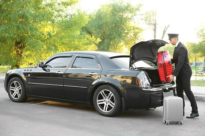 Private One-way Abu Dhabi Airport Transfer To Abu Dhabi - Private One-way AUH Transfer: What You Really Buy