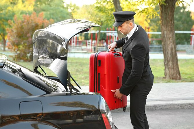 Private One-way Abu Dhabi Airport Transfer To Abu Dhabi - Who This Transfer Fits Best (and Who Might Skip It)