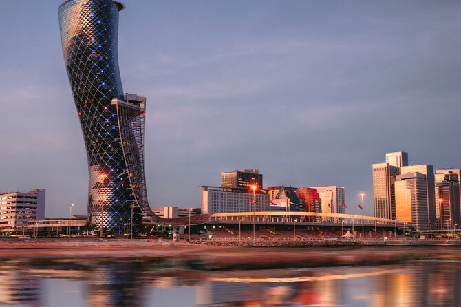 Private Outdoor Guided Tour in Abu Dhabi City - Emirates Palace and the Corniche, gold details you can spot fast