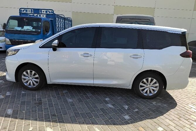 Private Transfer In Dubai - The Ride Itself: Air-Conditioned Comfort and the 30 to 45 Minute Window