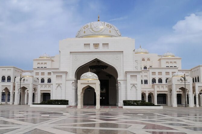 Qasr Al Watan Entry Ticket in Abu Dhabi - House of Knowledge: Manuscripts, Artifacts, and Ancient Texts