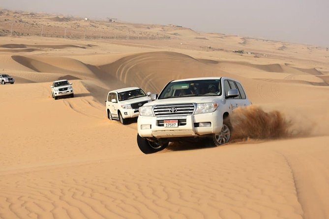 Red Dunes Safari & Marina Cruise Dinner ( 2 Days tour ) - Pickup timing and group size: why it matters on bumpy sand