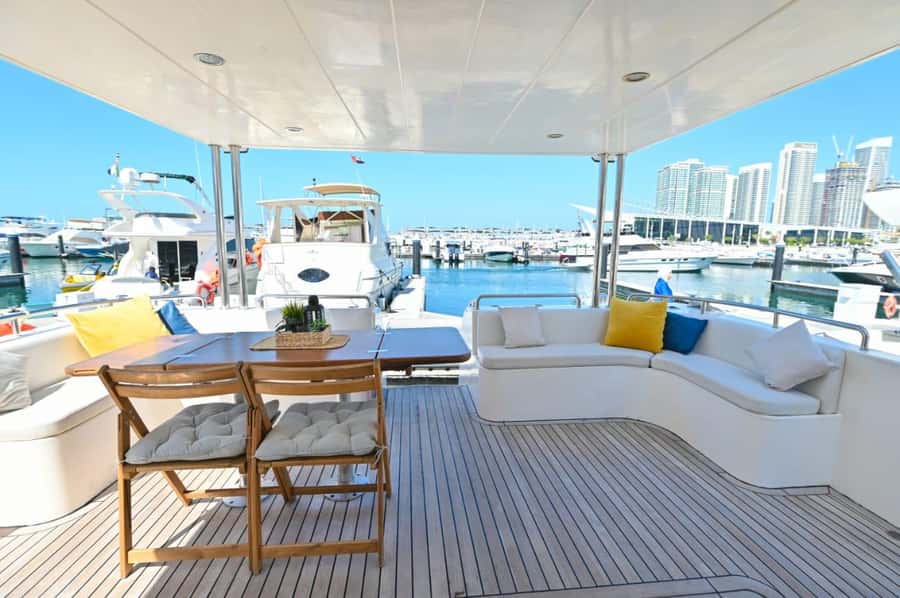 Romantic Dinner on Private Yacht - Quick take