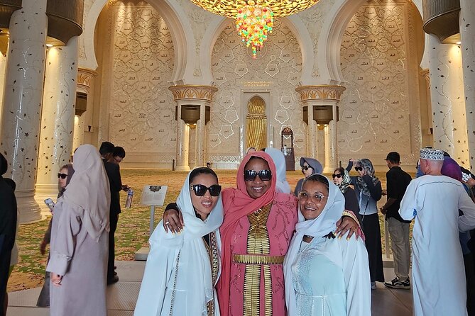Shaikh Zayed Grand Mosque Abu-Dhabi Tour pickup From Dubai - Emirates Palace photo stop: luxury exterior viewing from the Corniche side