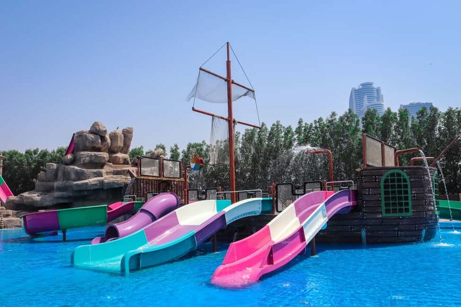 Sharjah: Pearls Kingdom Water Park Entry Ticket - Sunbeds, life jackets, and cabana time when you want shade