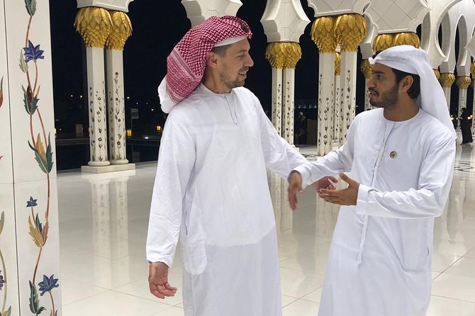 Sheikh Zayed Grand Mosque with Emirati - Price and value: paying for a guide, not just access
