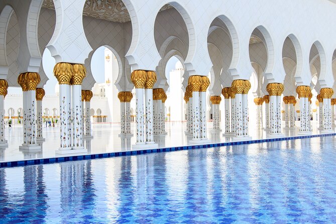 Sheikh Zayed Mosque Half Day Tour in Abu Dhabi - What You’ll See at the Mosque Center, Up Close