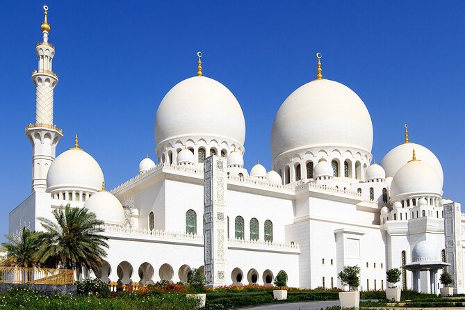 Sheikh Zayed Mosque Half Day Tour in Abu Dhabi - The Pickup and Ride That Make This Tour Feel Effortless